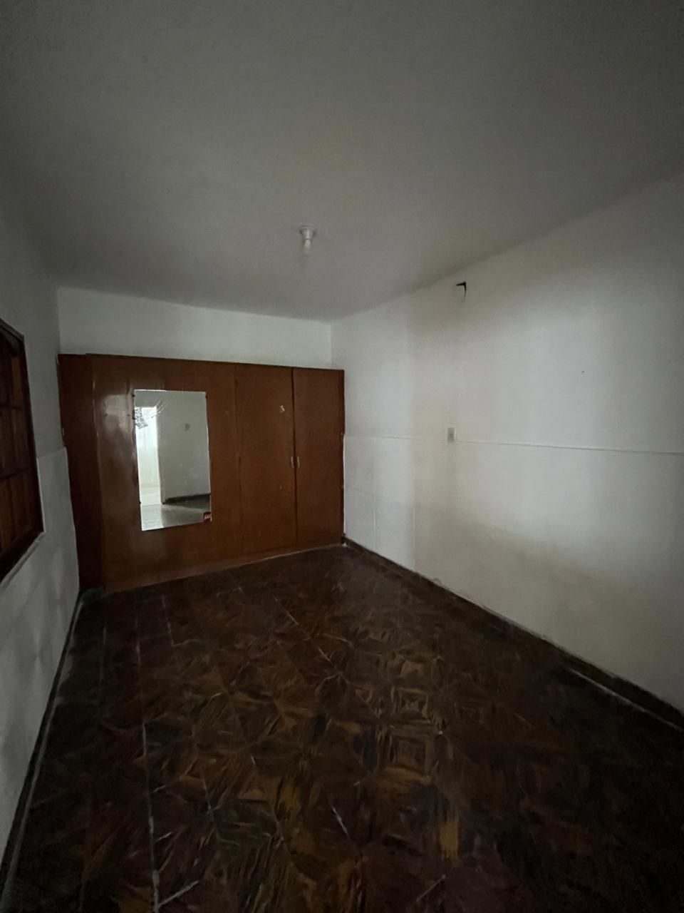 Imagen de la propiedad CASA EN VENTA CON GRAN TERRENO Y PATIO VERDE (APTA CREDITO)